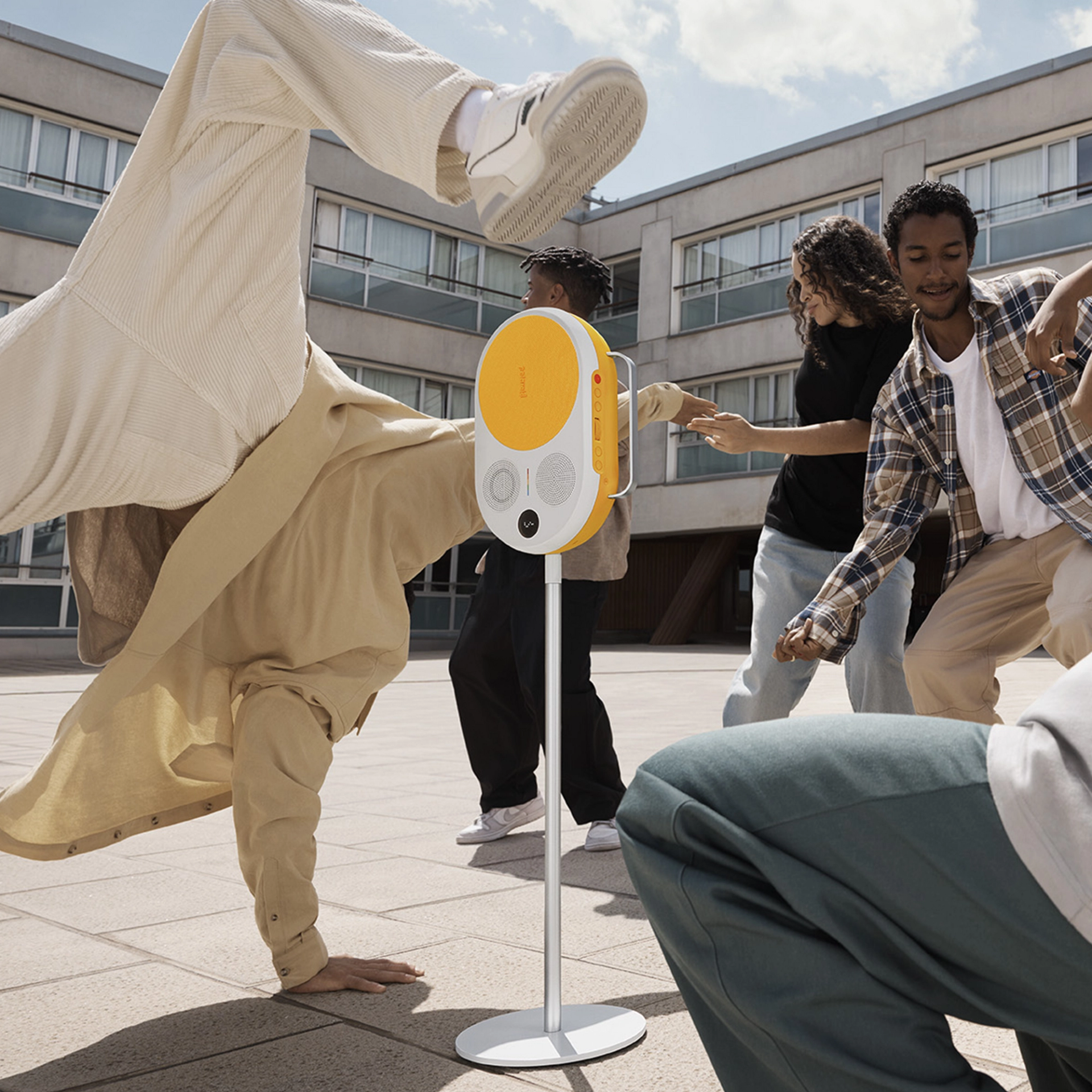 Polaroid P4 Music Stand